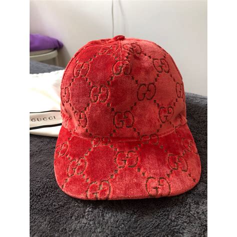 gucci casquette rouge